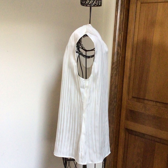 LAFAYETTE 148 SLEEVELESS SILK BLOUSE SIZE SMALL - Picture 4 of 7